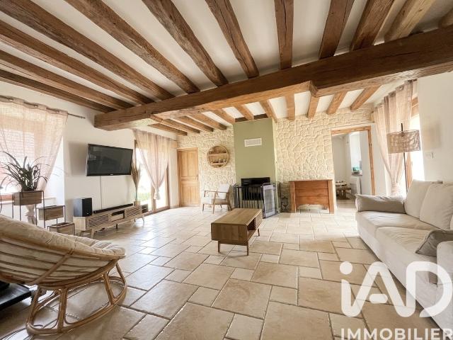 Maison 8 pièces 212 m²