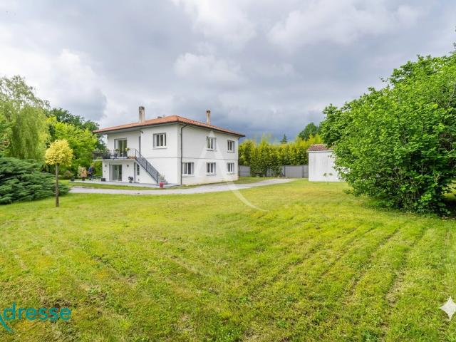 Maison 8 pièces 212 m²