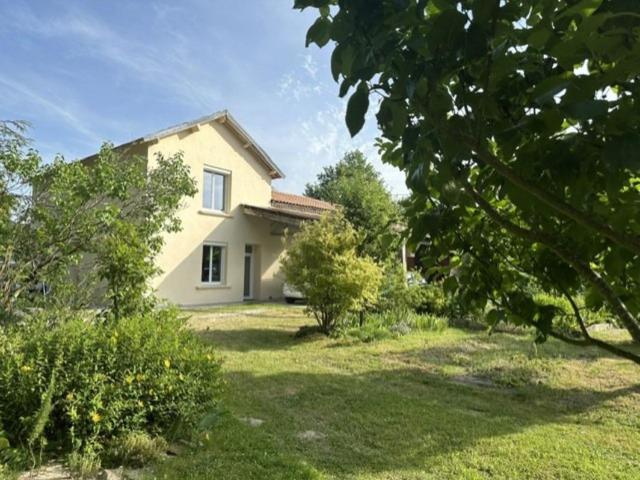 Maison 8 pièces 212 m²