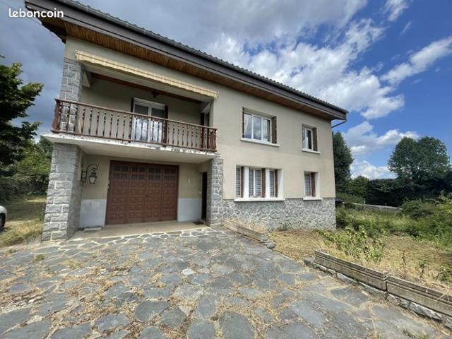 Maison 8 pièces 212 m²