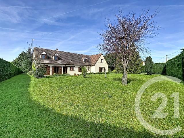Maison 8 pièces 213 m²