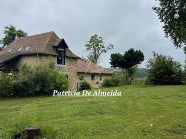 Maison 8 pièces 213 m²