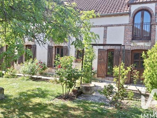 Maison 8 pièces 213 m²