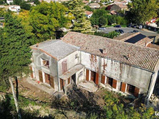 Maison 8 pièces 213 m²