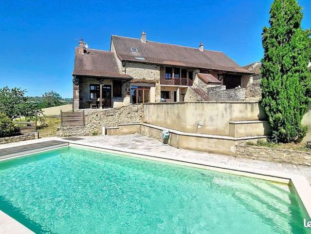 Maison 8 pièces 213 m²