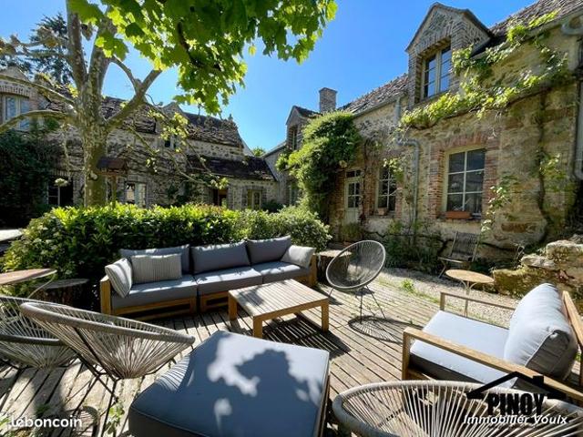 Maison 8 pièces 213 m²