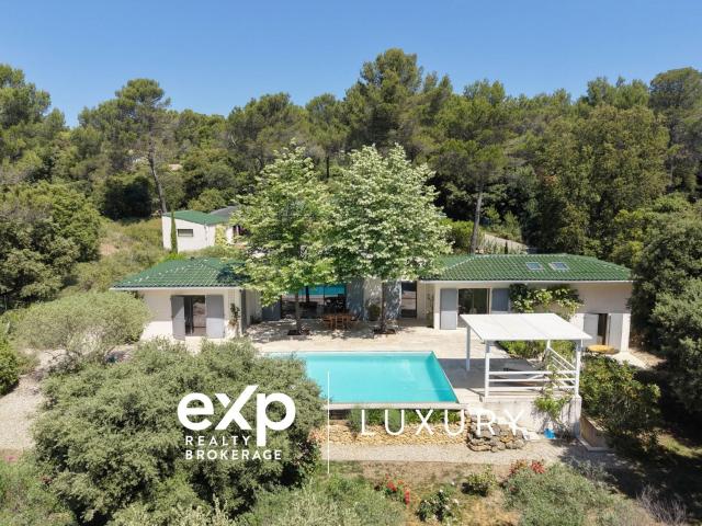 Maison 8 pièces 213 m²