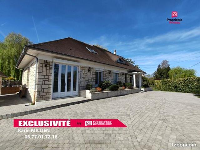 Maison 8 pièces 224 m²