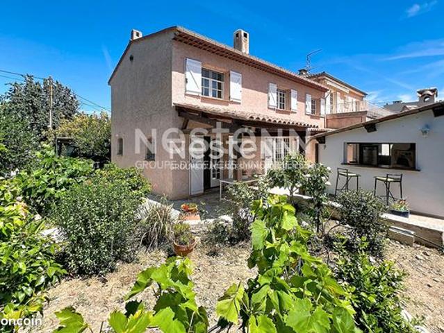 Maison 8 pièces 224 m²