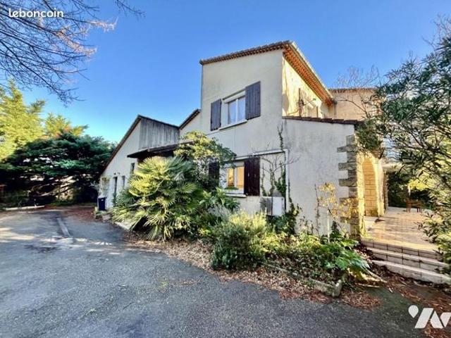 Maison 8 pièces 224 m²
