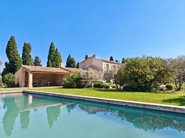 Maison 8 pièces 224 m²