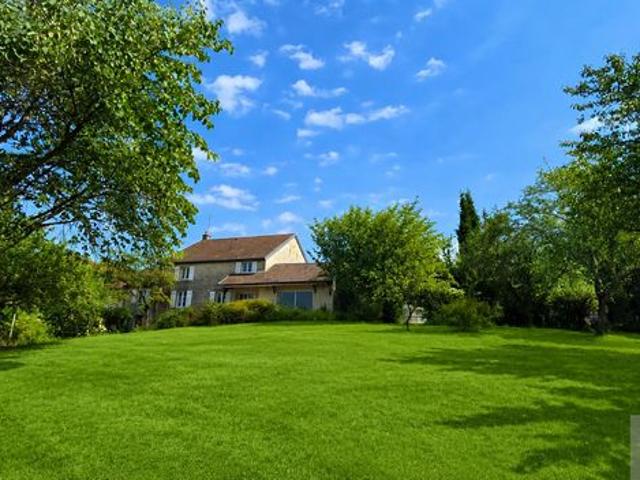 Maison 8 pièces 224 m²