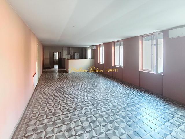 Maison 8 pièces 224 m²