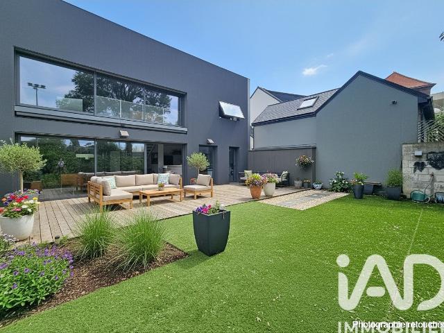 Maison 8 pièces 224 m²