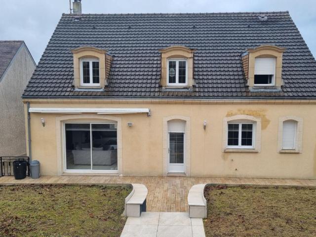 Maison 8 pièces 224 m²