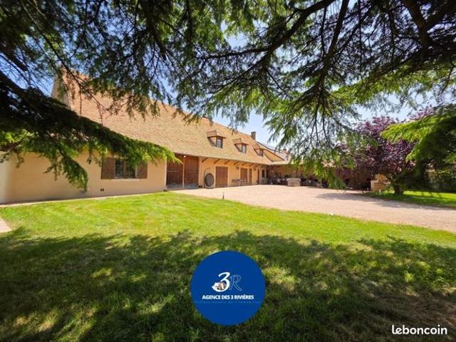 Maison 8 pièces 224 m²