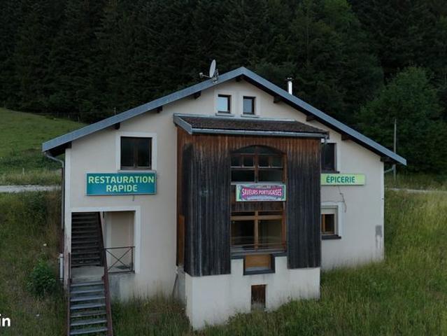 Maison 8 pièces 224 m²