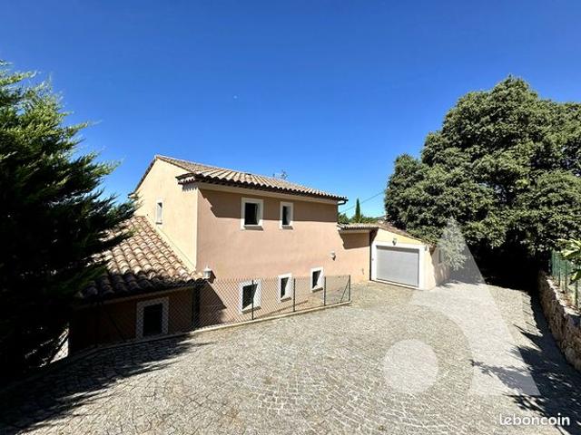 Maison 8 pièces 224 m²