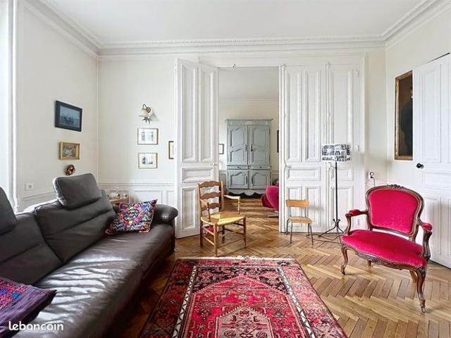 Maison 8 pièces 224 m²