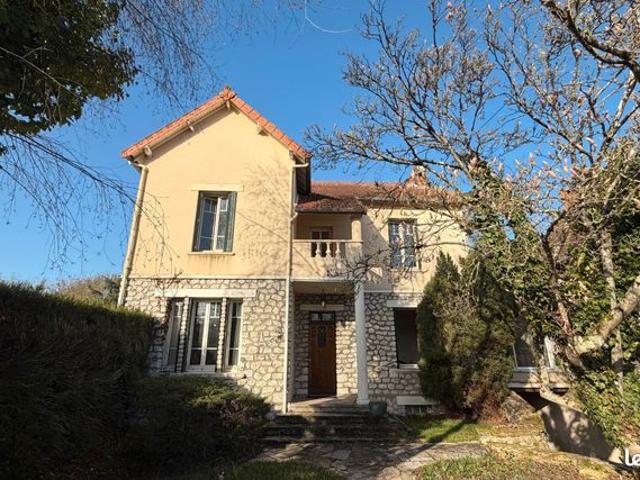 Maison 8 pièces 224 m²