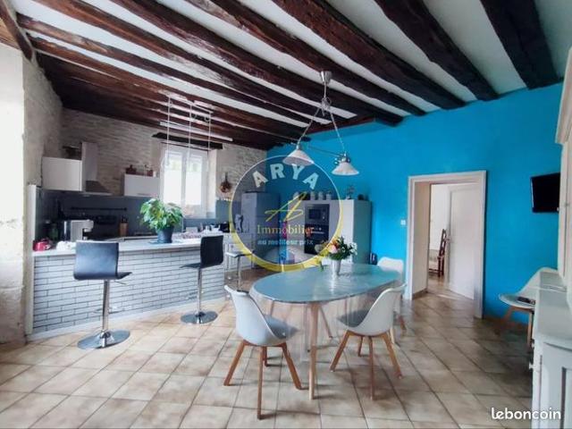 Maison 8 pièces 224 m²
