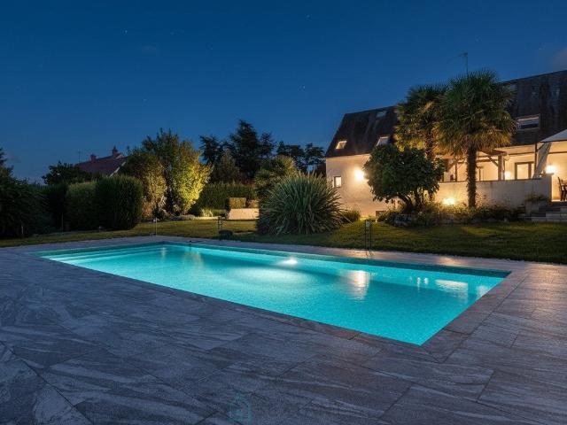 Maison 8 pièces 224 m²