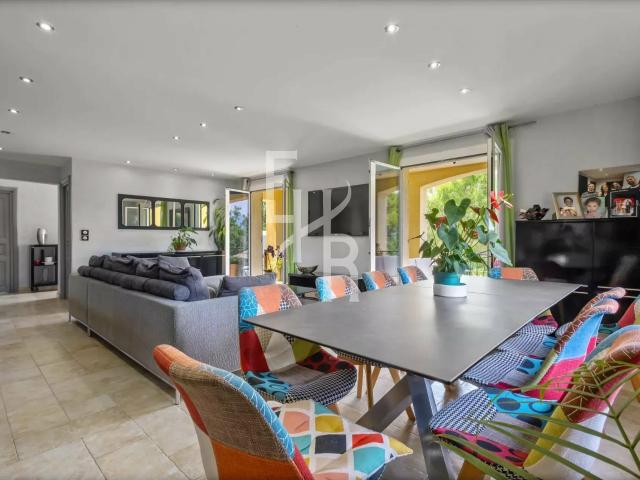Maison 8 pièces 225 m²