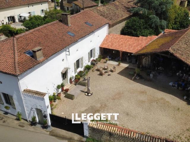 Maison 8 pièces 225 m²