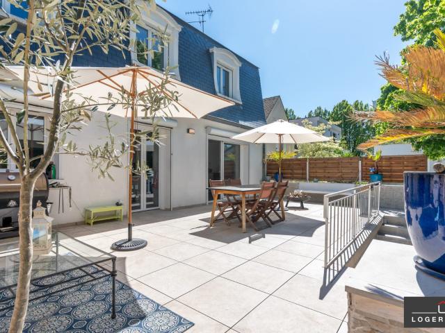 Maison 8 pièces 225 m²