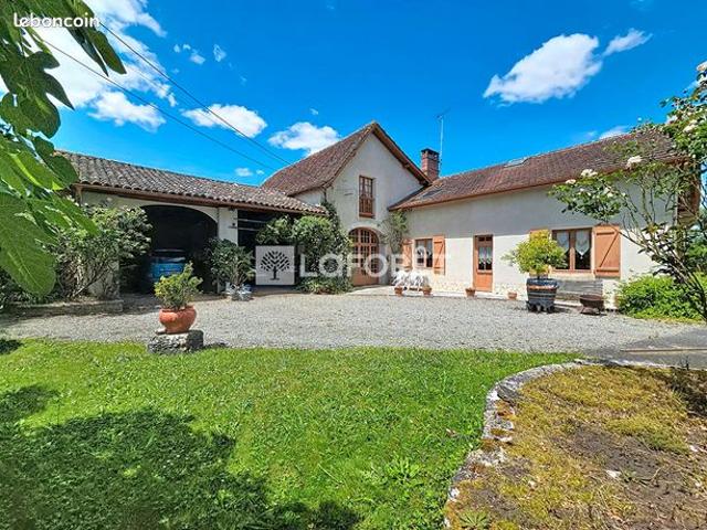 Maison 8 pièces 225 m²