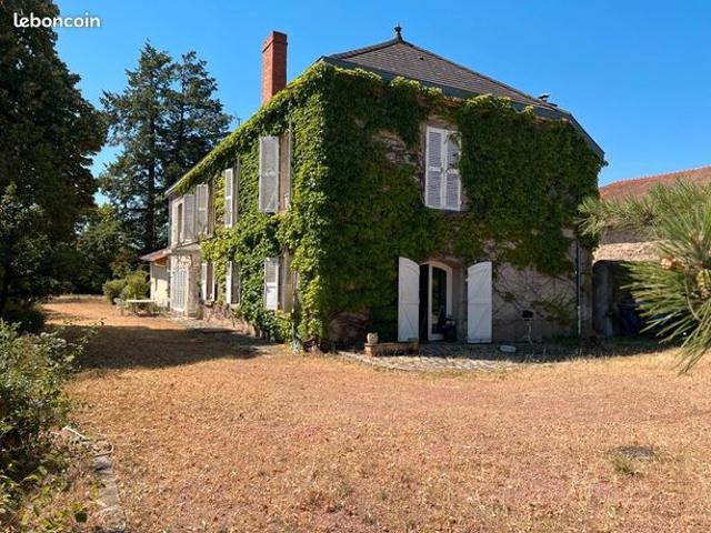 Maison 8 pièces 225 m²