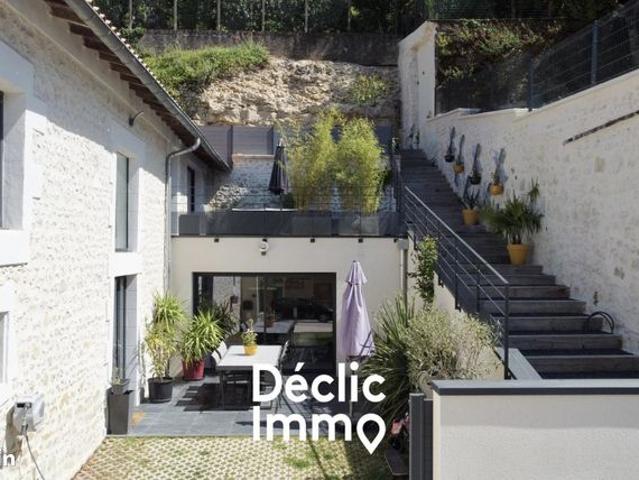 Maison 8 pièces 225 m²
