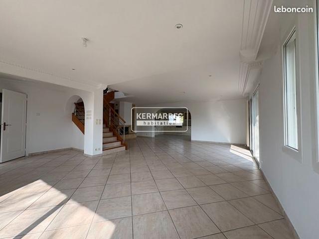 Maison 8 pièces 225 m²