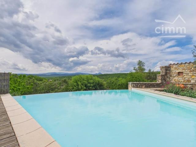 Maison 8 pièces 225 m²