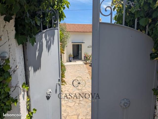 Maison 8 pièces 225 m²
