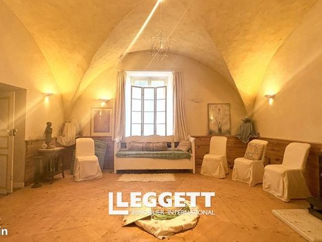 Maison 8 pièces 225 m²