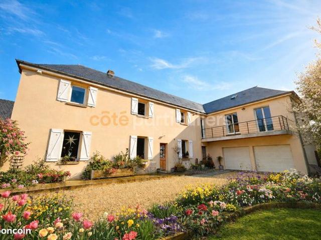 Maison 8 pièces 225 m²