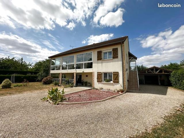 Maison 8 pièces 225 m²
