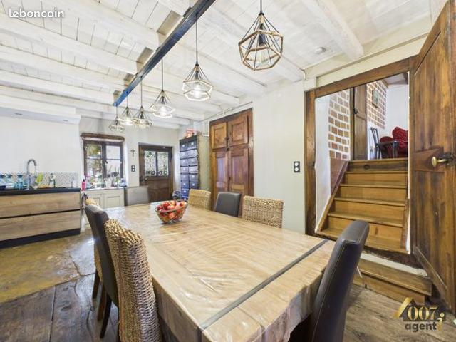 Maison 8 pièces 225 m²