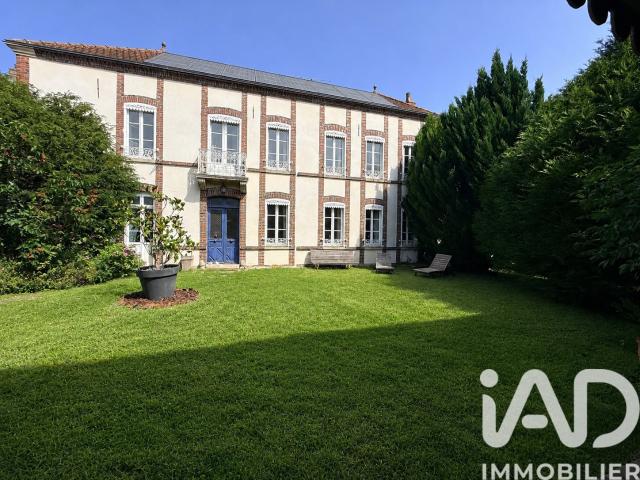 Maison 8 pièces 225 m²