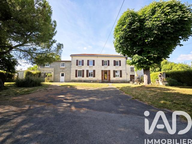 Maison 8 pièces 225 m²