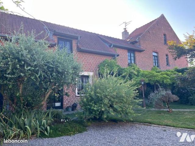Maison 8 pièces 225 m²