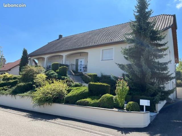 Maison 8 pièces 225 m²