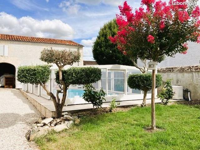 Maison 8 pièces 225 m²