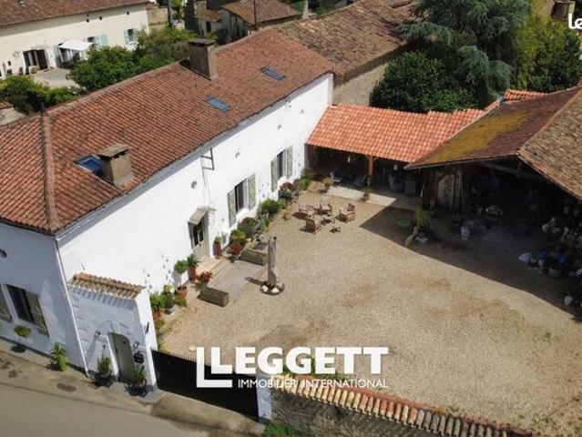 Maison 8 pièces 225 m²