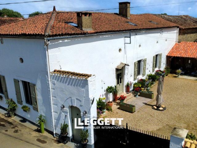 Maison 8 pièces 225 m²