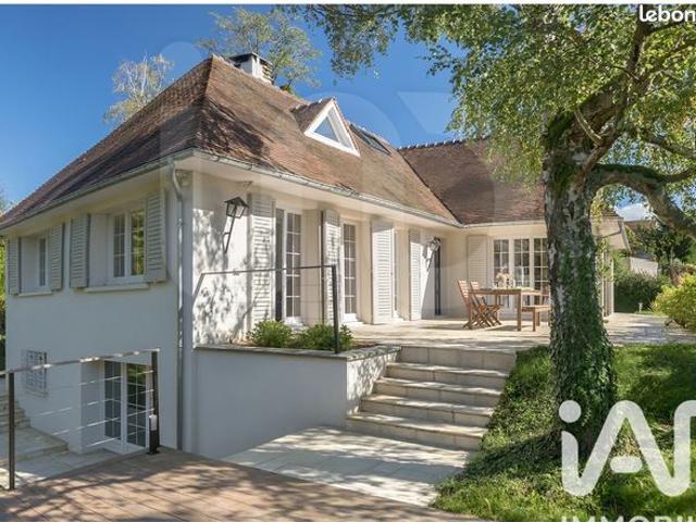 Maison 8 pièces 225 m²