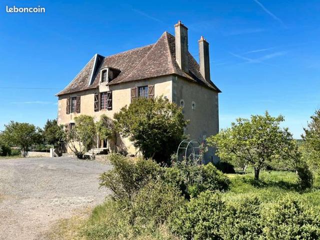 Maison 8 pièces 225 m²