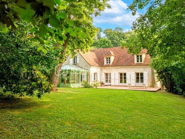 Maison 8 pièces 225 m²