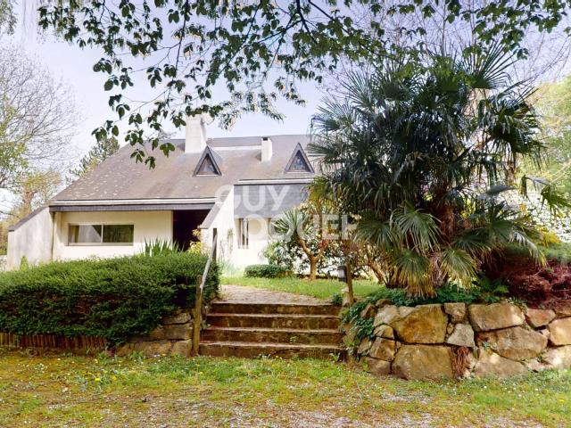 Maison 8 pièces 225 m²